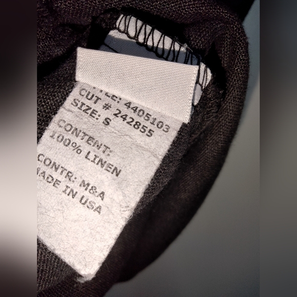 Cut Loose (Size S) Black 100% Linen V-Neck Sleeveless Basic Layer Tunic Tank - Picture 5 of 8